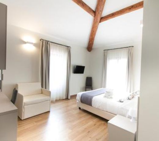 Garda Relais