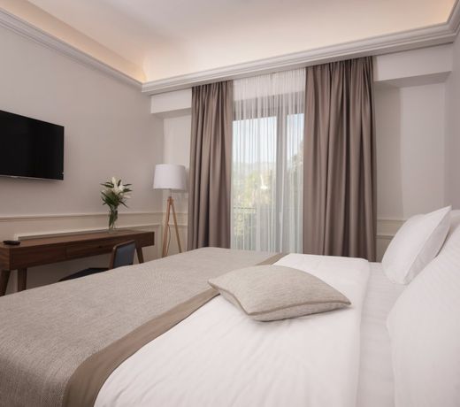 Hotel Majestic