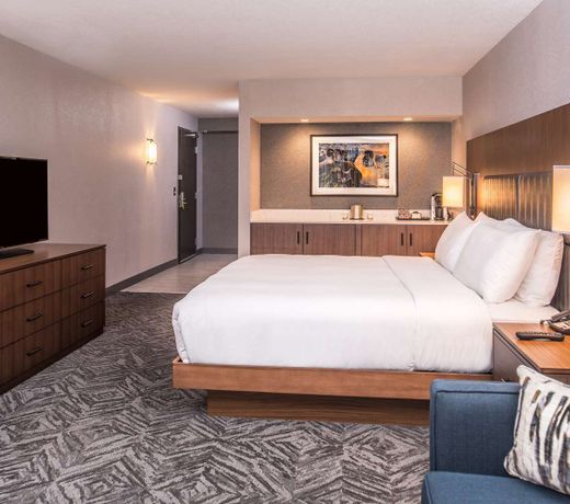Doubletree By Hilton Lafayette East