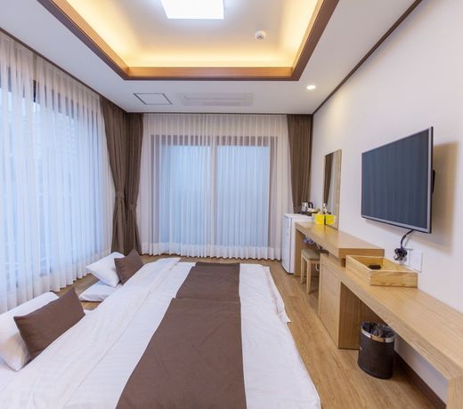 Fellisia Hotel