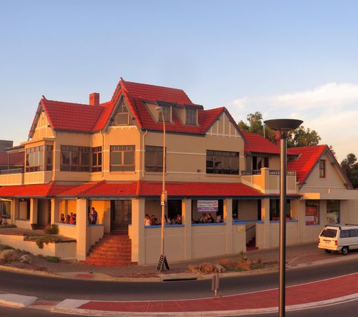 McCloud House of Port Noarlunga