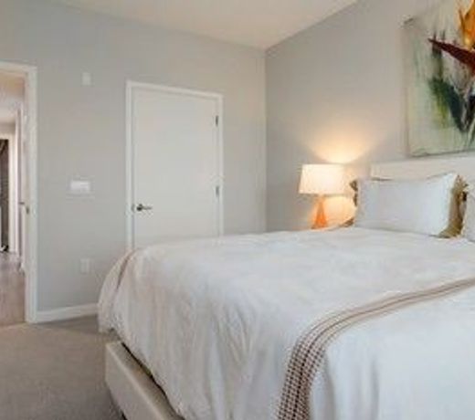 Global Luxury Suites in Menlo Park