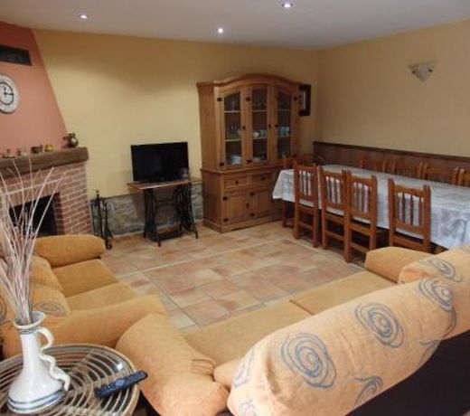Casa Roblan