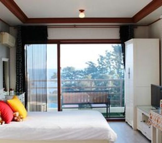 Seogwipo Jeju Badagaeso Pension