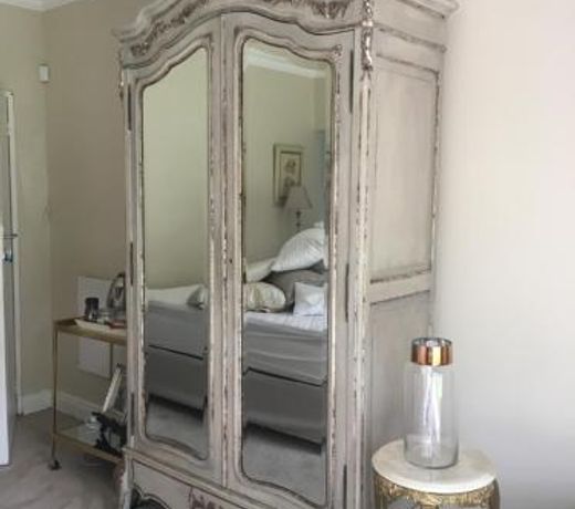 Vair's Place Guest House - Apartment, Lux Suites & Spa