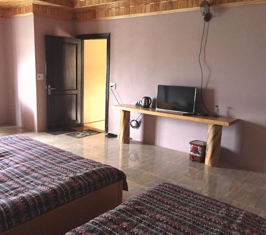 Pinocchio Tavan Homestay