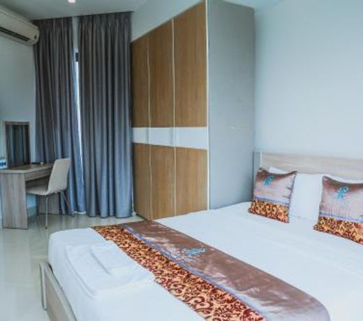 Nipola Hotel