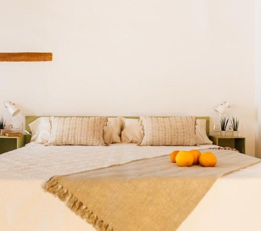 OttoH Charm Stay