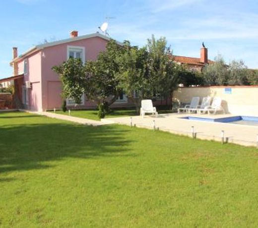 Vacation house "Viola"