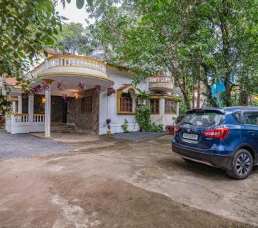 GR Stays 4bhk Private Villa with Private Jacuzzi Pool BAGA