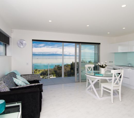 Aqua-Heights Apartment