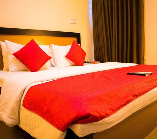 Esporta Suites Magodo