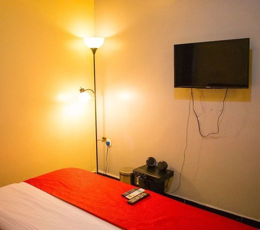 Esporta Suites Magodo