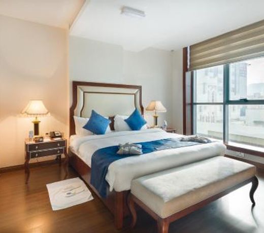 Golden Tulip Headington