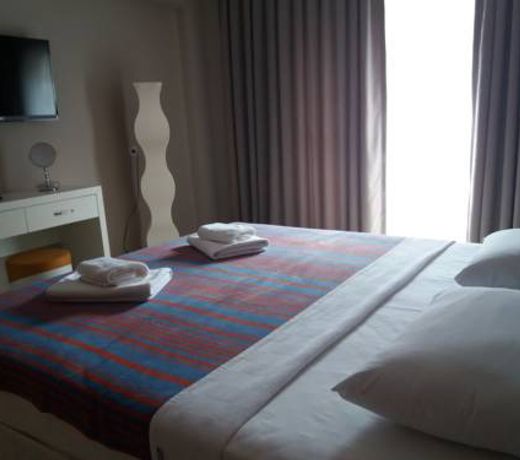 Sakura Suit Hostel