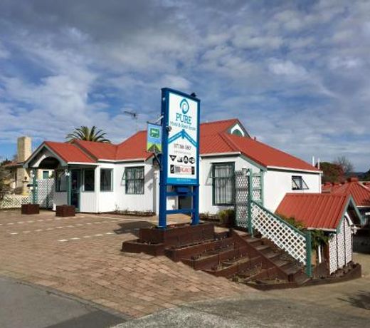 PURE Motel & Guest House