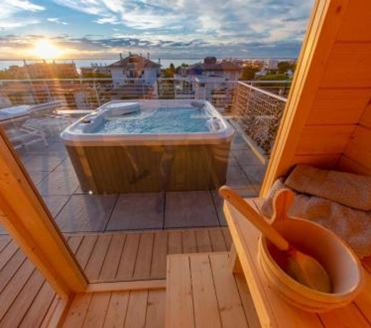 Soleis Sea View Spa Apartment