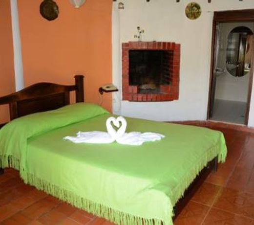 Hotel Campestre la Loma curiti