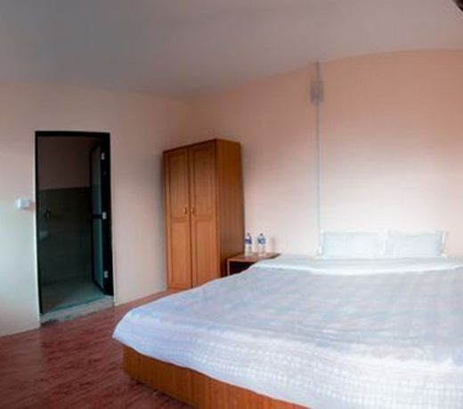 Backpackers Home