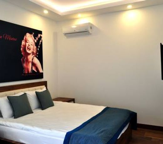 Chill and Go Aparthotel