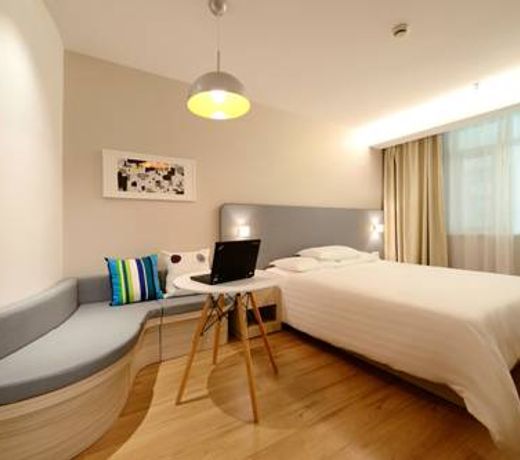 Hanting Hotel Wuhan Hongshan Square Minzhu Road