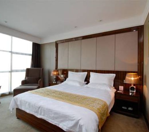 GreenTree Eastern Changchun FAW West Station Hotel
