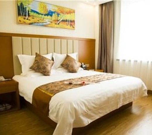 GreenTree Eastern Changchun FAW West Station Hotel