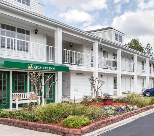 Quality Inn