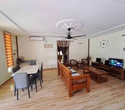 Rayyan Ashraf homestay