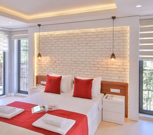 Lale Hotel