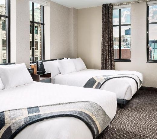 Distrikt Hotel Pittsburgh, Curio Collection by Hilton