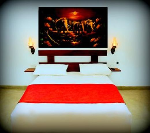 Airport Resort