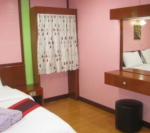 Haad Somboon House