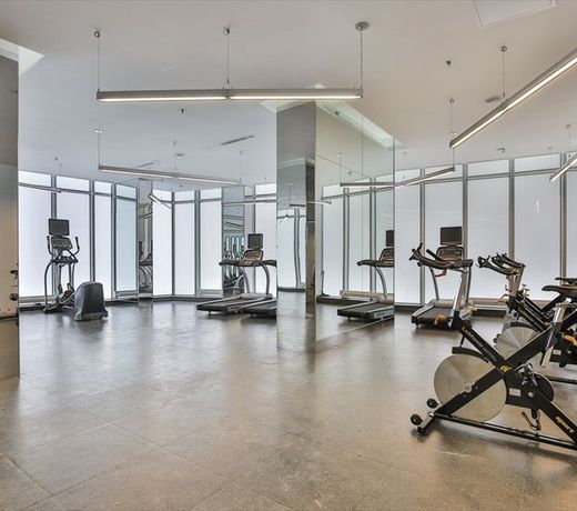 Noel Suites-York St and Lakeshore Blvd