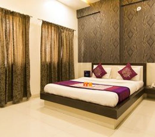 OYO 8717 Everest Inn Hotel