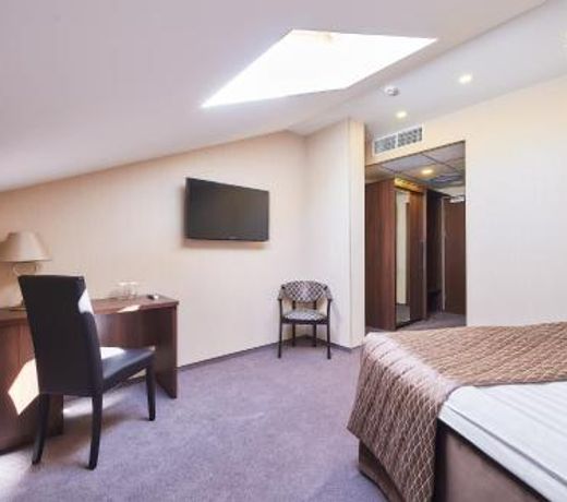 Diplomat Hotel