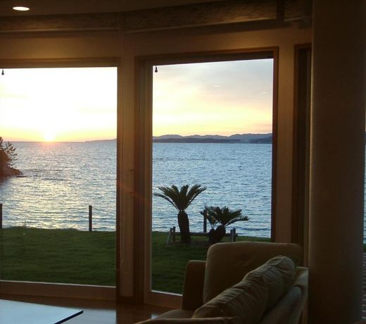 Shirahama Seaside Villa