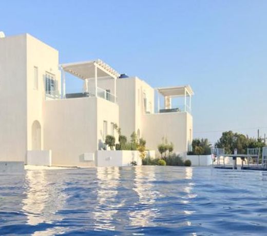 WaveBreeze Villas