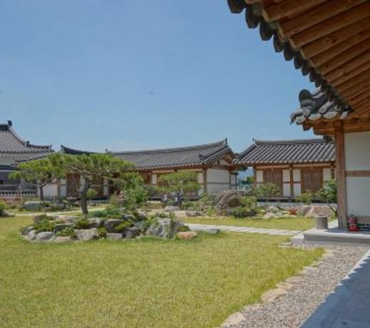 Hanok 1st Street
