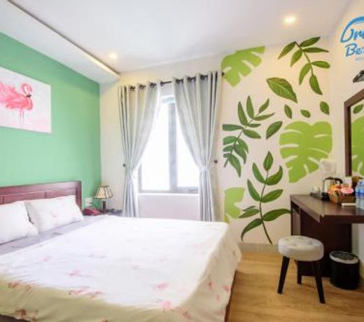 Azure Hotel Da Nang - Beach