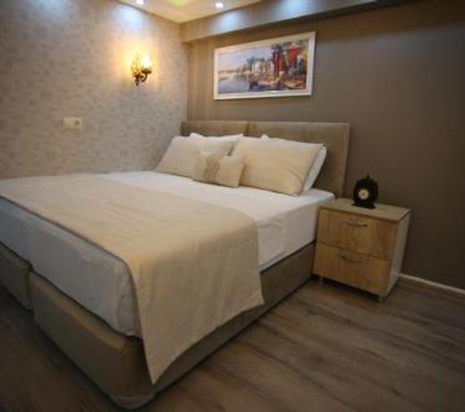 Artist Rooms Suites