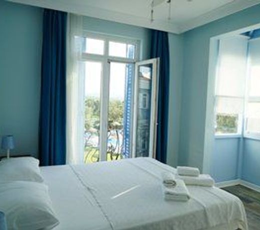 Zeytin Arası Apart Otel