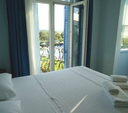 Zeytin Arası Apart Otel
