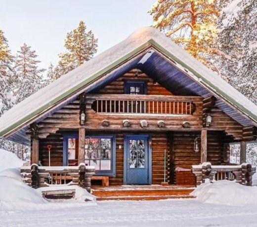 Holiday Home Tikkatupa