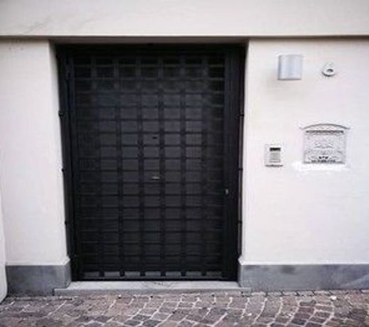 MyPlace Via Castelmenardo