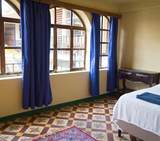 Kasa Kiwi Hostel & Travel Agency