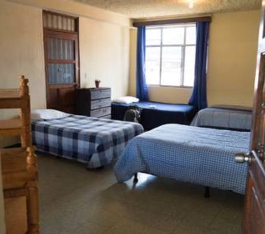 Kasa Kiwi Hostel & Travel Agency