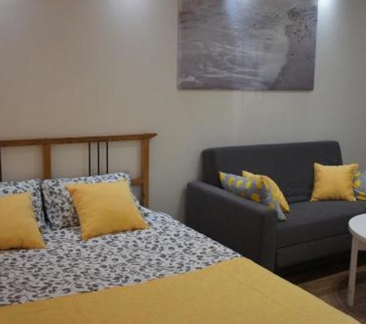 Apartment on Zhukova