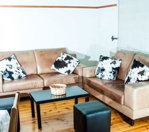 Ui Elemea Suites