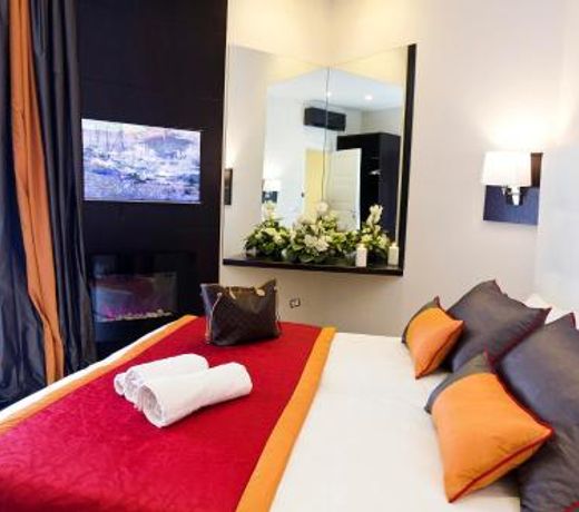 Roman Holidays Boutique Hotel